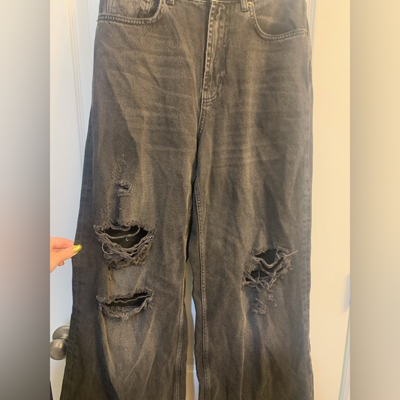 BDG Urban Outfitters Skater Baggy Distressed Black Wide Leg Denim Jeans NWT 28 - Picture 3 of 4